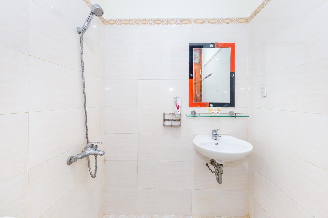 Oyo 587 Trang Long Hotel Nha Trang Luaran gambar