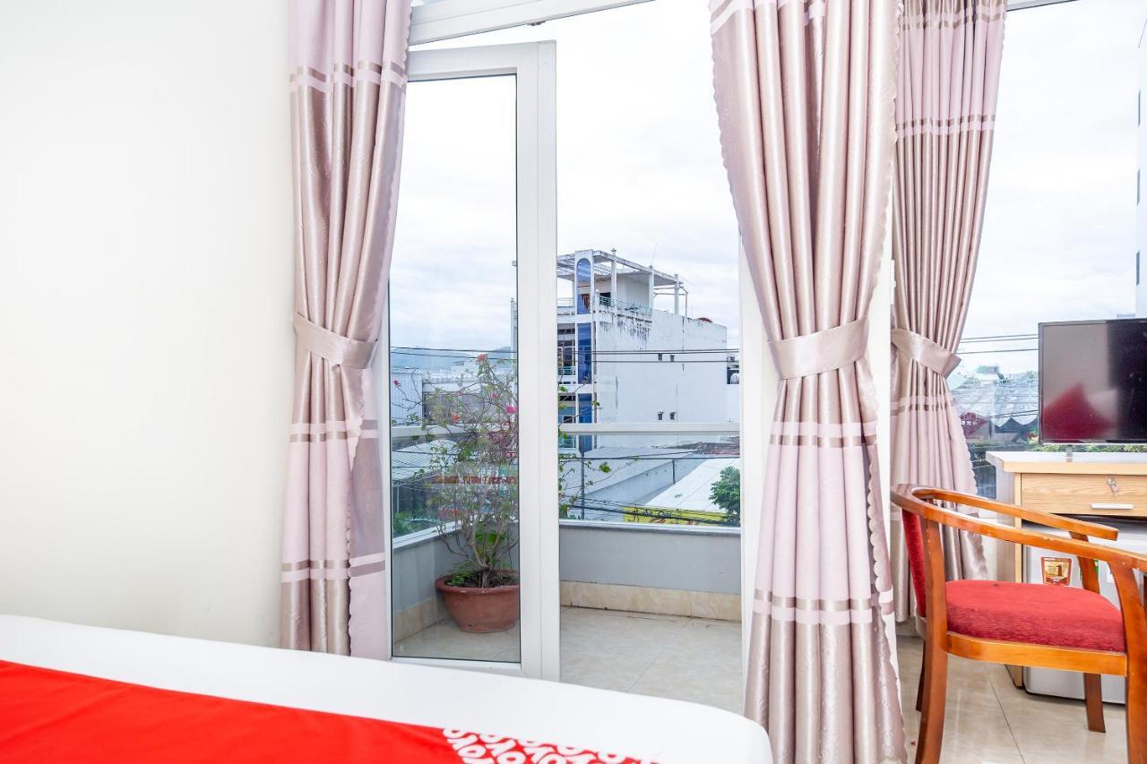 Oyo 587 Trang Long Hotel Nha Trang Luaran gambar